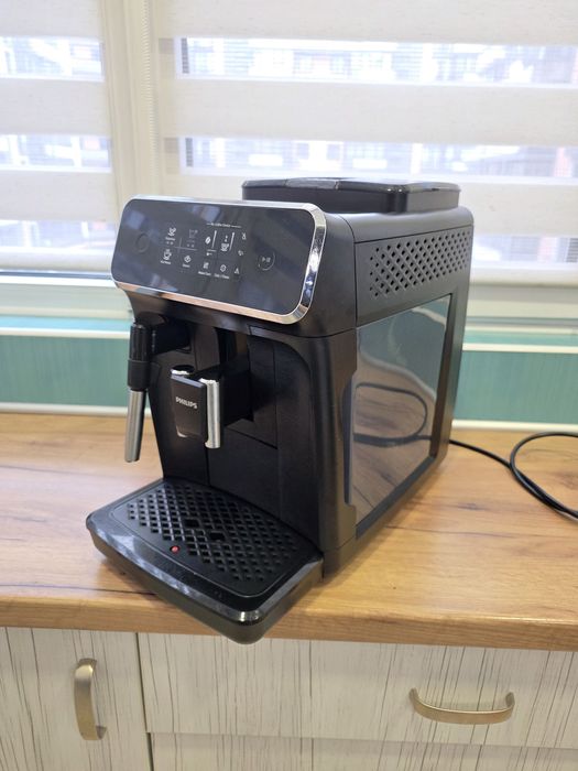 Автоматична кавомашина Philips ep2220 late go, ідеал, щойно обслужена