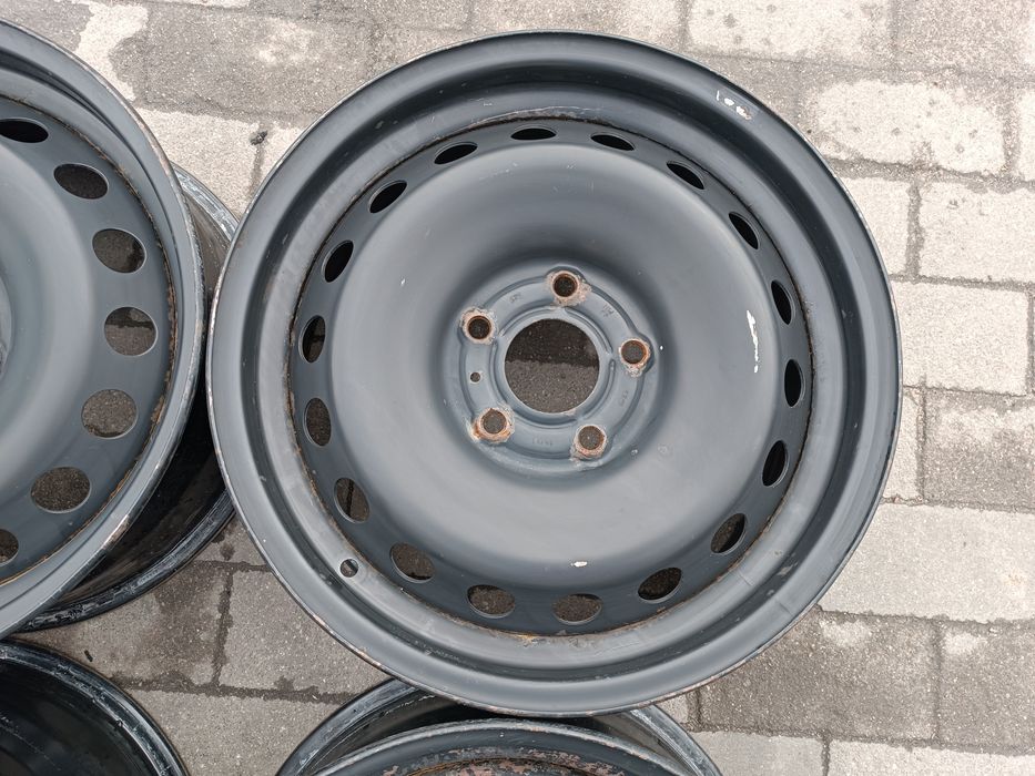 Felgi stalowe Nissan Qashqai Juke 5x114.3 ET40 6.5J16