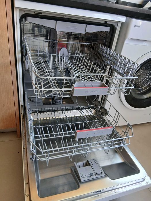 Máquina de Lavar Loiça Bosch - SMS46kw02e