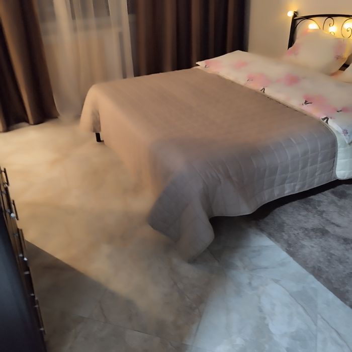 1-на кВ. Макд.Світло є.