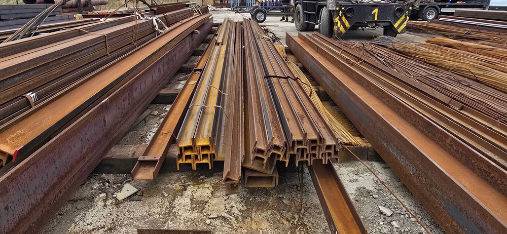 Kształtowniki stalowe HEB 120, HEM, ceownik 100; 120; 140; 160; 180; 200; 220 dwuteownik od 80 do 240, profil 220x220;200x200kątownik