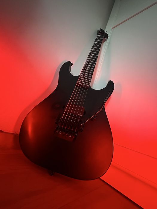 Guitarra Ltd Black Metal