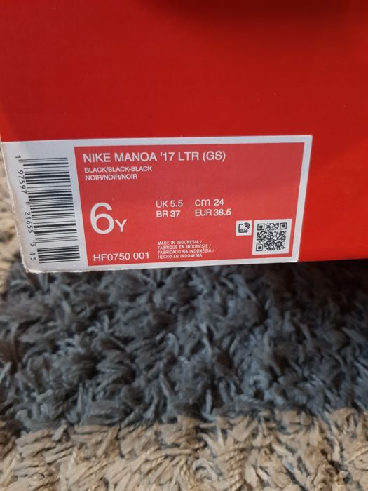 Buty zimowe nike 38.5