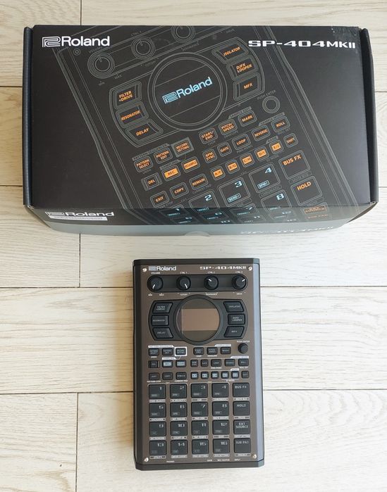 Семплер Roland SP 404 MK2 (майже новий)