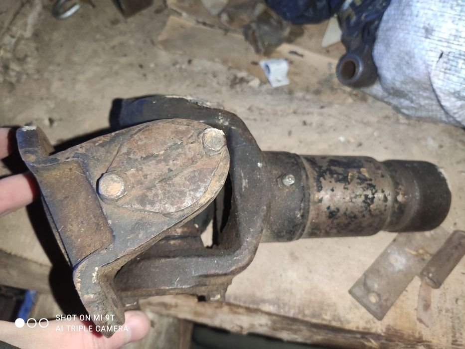 Шліцева вилка на ГАЗ-52 в зборі