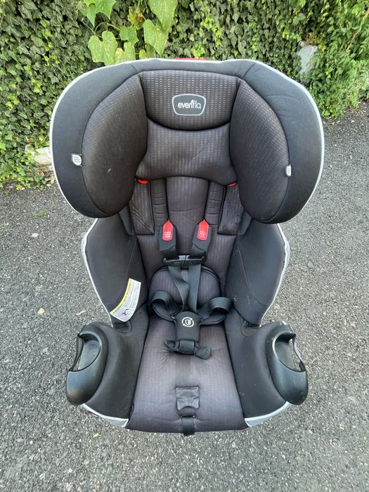 Автокрісло Evenflo Symphony Montgomery
