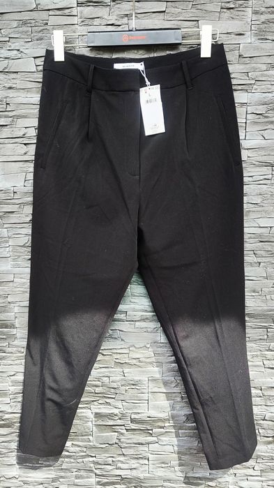 Czarne eleganckie Spodnie damskie Reserved L