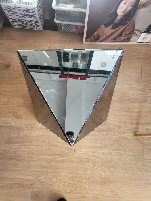 Mesa apoio espelhada