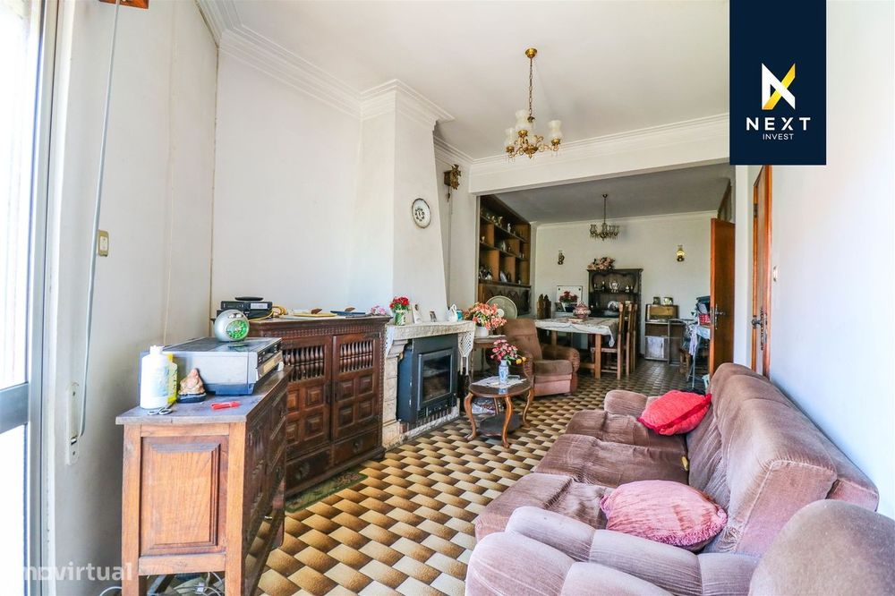 Moradia T4 para venda em Abraveses