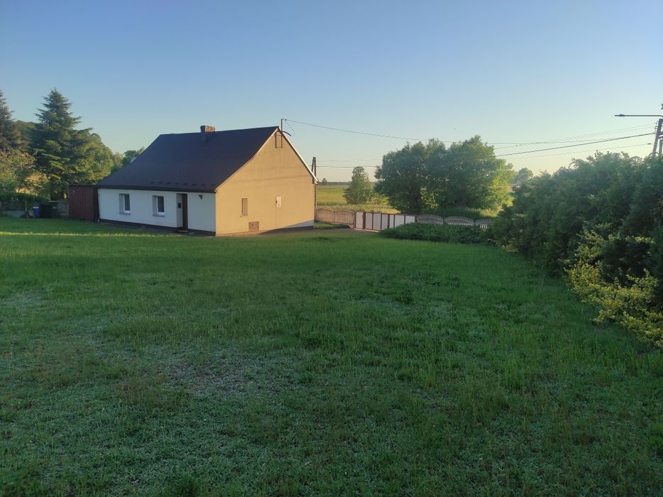Sprzedam dom z dużą działką