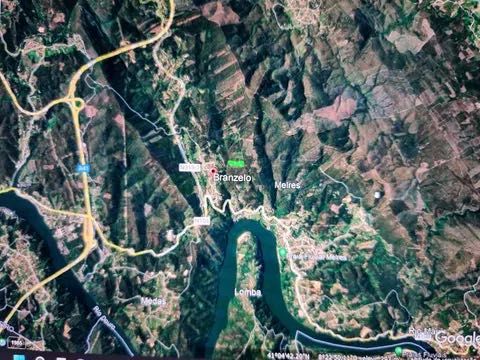 Terreno Único com Vistas de Montanha em Melres - Gondomar