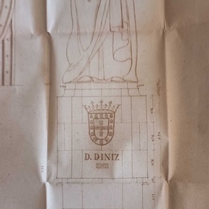 Planta de monumento a Dom Diniz á escala 1/20