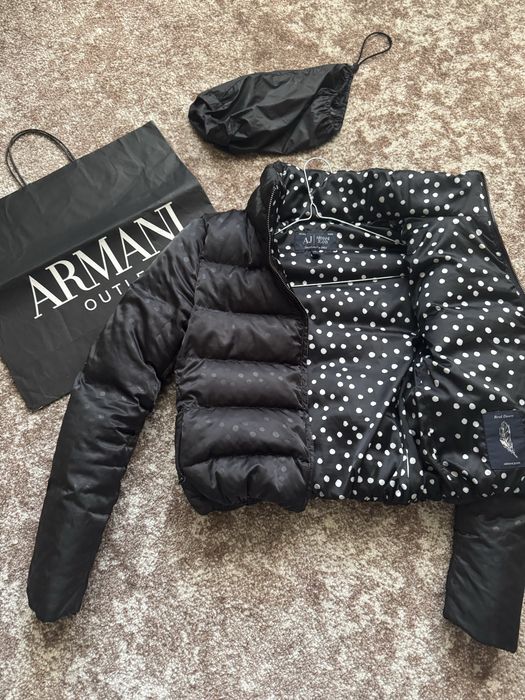 Жіночий пуховик від Armani Jeans оригінал