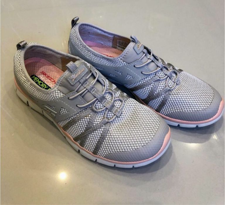 Кросівки жіночі Skechers  р.38,5