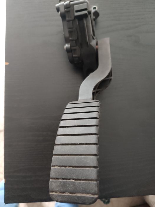 Pedal acelerador laguna 2.0 DCI