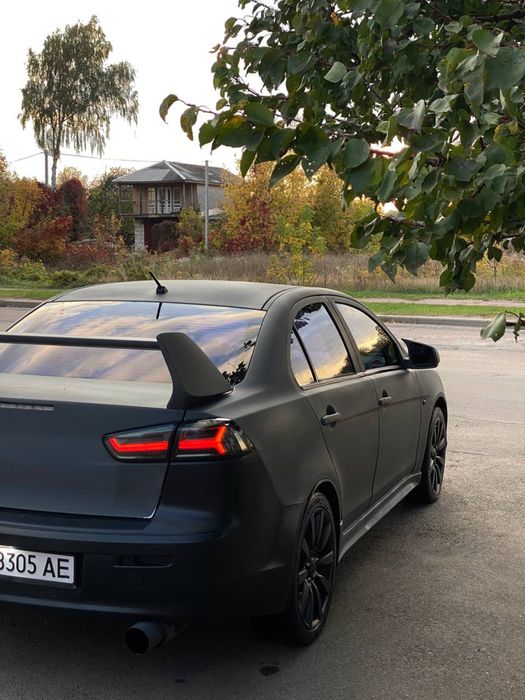 продам Mitsubishi Lanser X