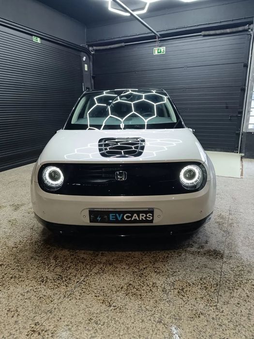 Honda e Advance (17")