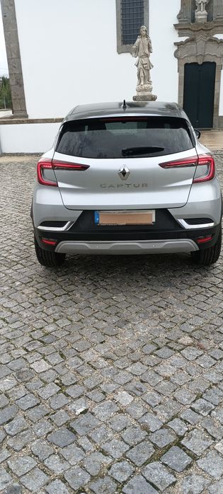 Renault Captur 2024 com apenas 7000km impecável