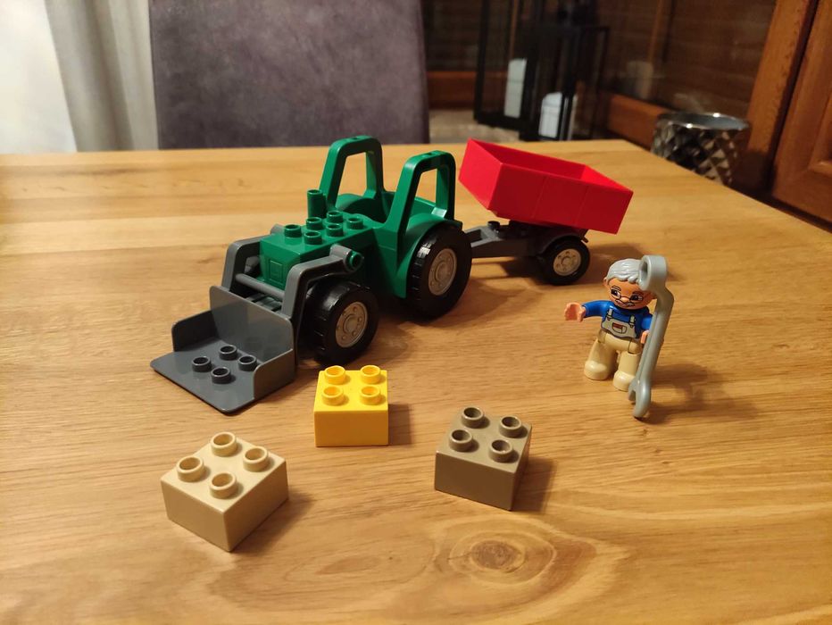 Lego Duplo 4687 - Ciągnik z przyczepą