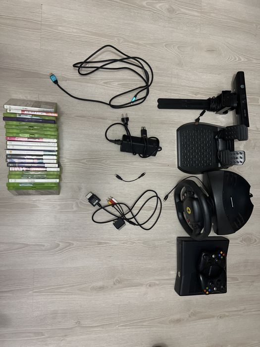Xbox 360 Slim+ 2 геймпади + Kinect + кермо Thrustmaster + 22 диски