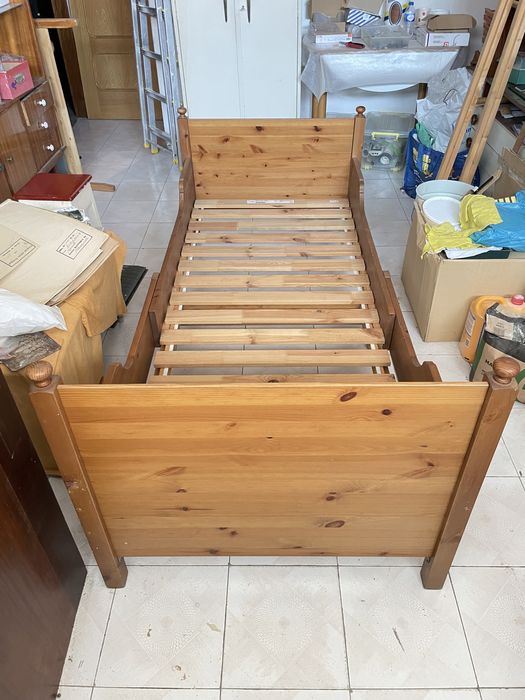 Cama extensível Ikea c/ colchão