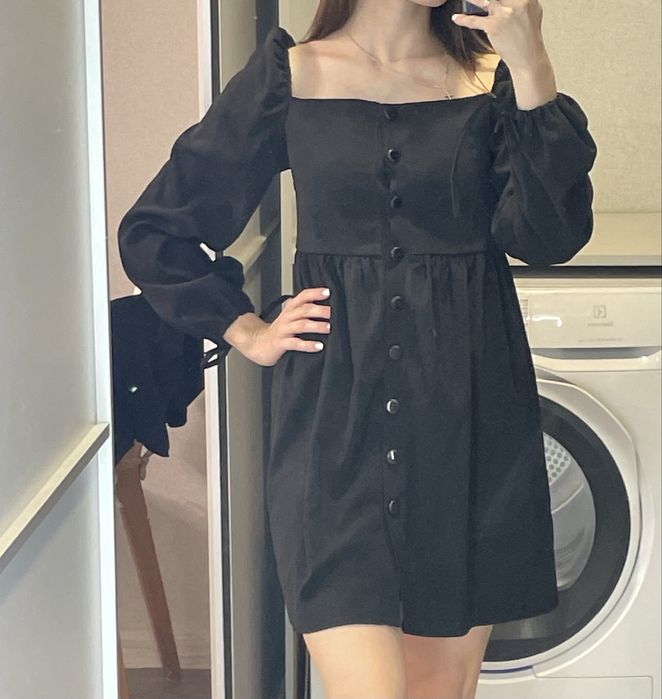 Продається чорна сукня розміру xs