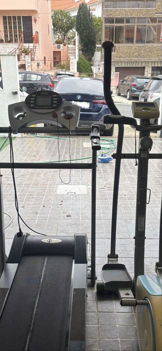 Treadmill and Elliptical Machine.444709443942502401