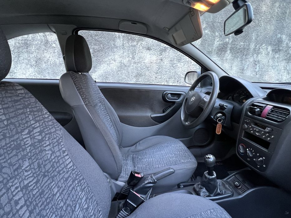 Opel Corsa 1.2  super economico