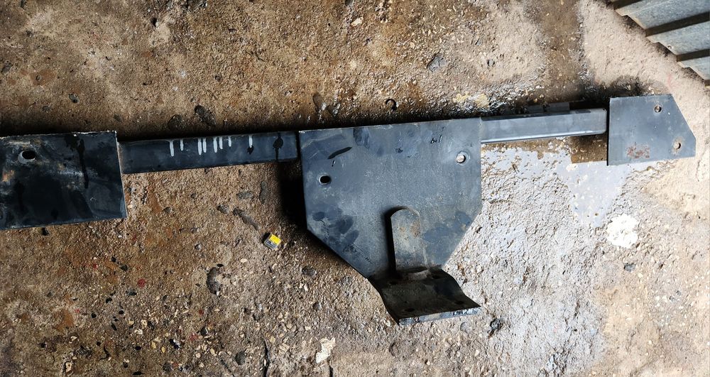 Base para bola de reboque mercedes 190