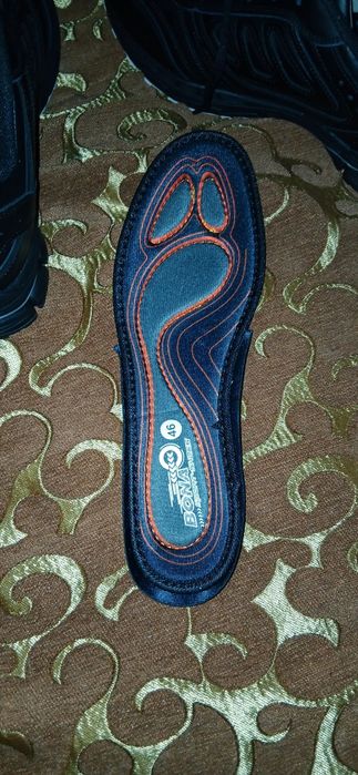 Чоловічі кросівки Bona