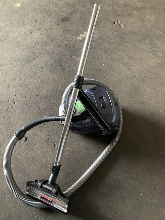 Aspirador pouco usado