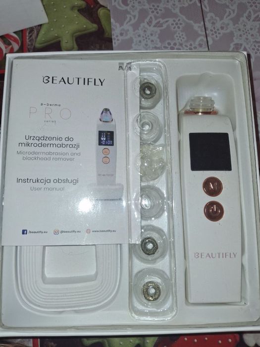 Microdermabrasion and blackhead remover