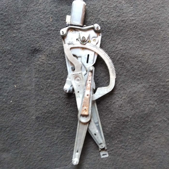 Електросклопідйомники Мерседес 210