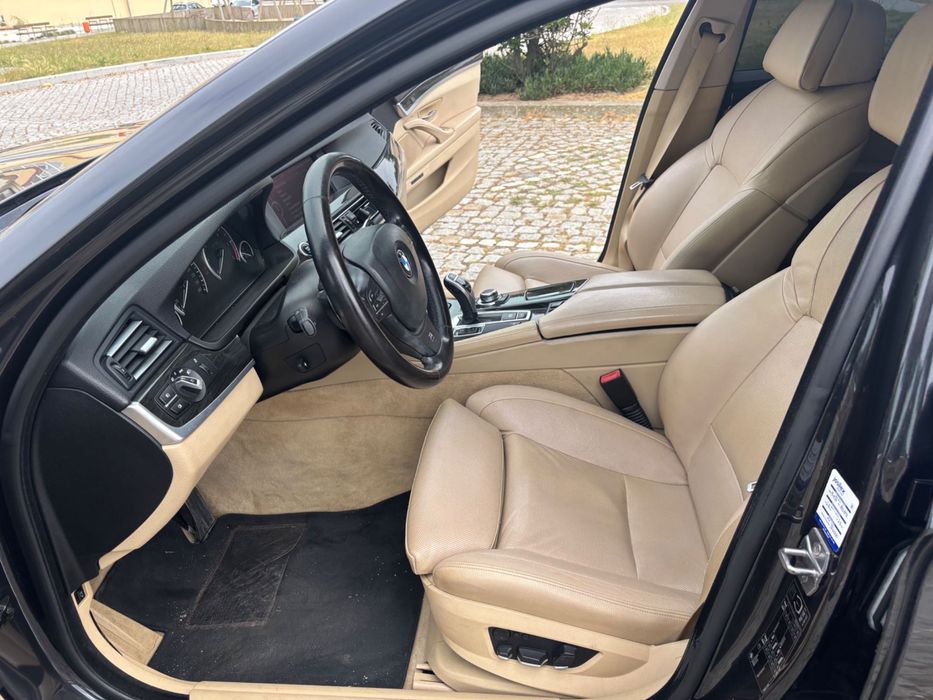 Bmw 535d 313cv luxury line 2012