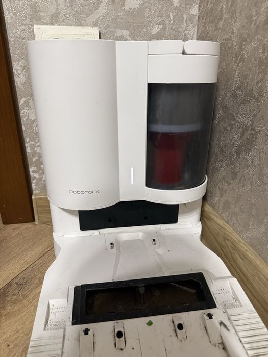 Продам пилосос roborock