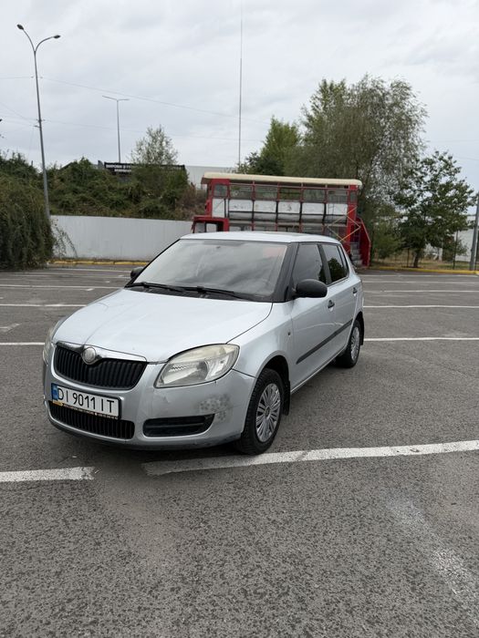 Фабія 2 1.2б 2009