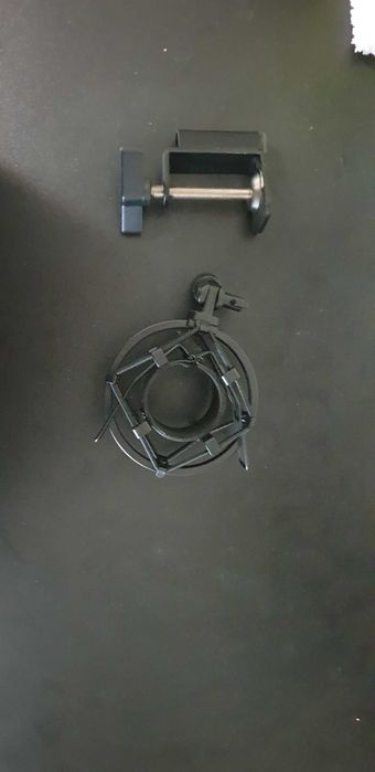 Braço articulado emita