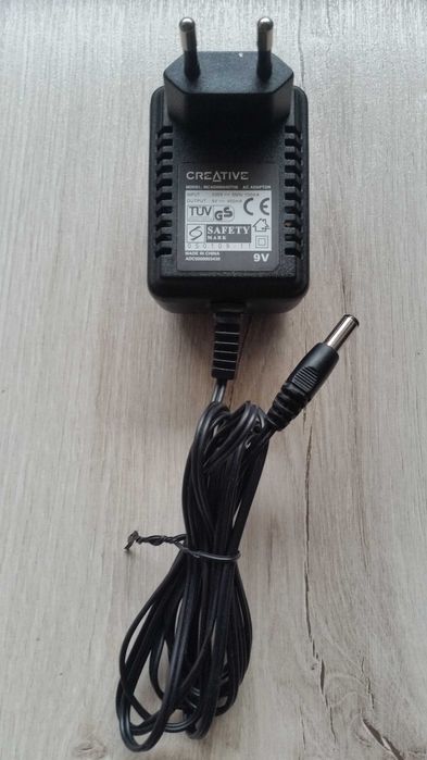 Creative  MCAD090040TH6 zasilacz do głośników