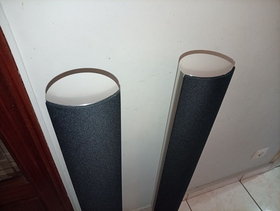 Colunas Bang Olufsen