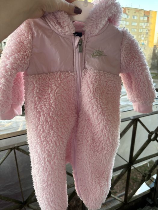 Плюшевий комбінезон на дівчинку 3-6м nike