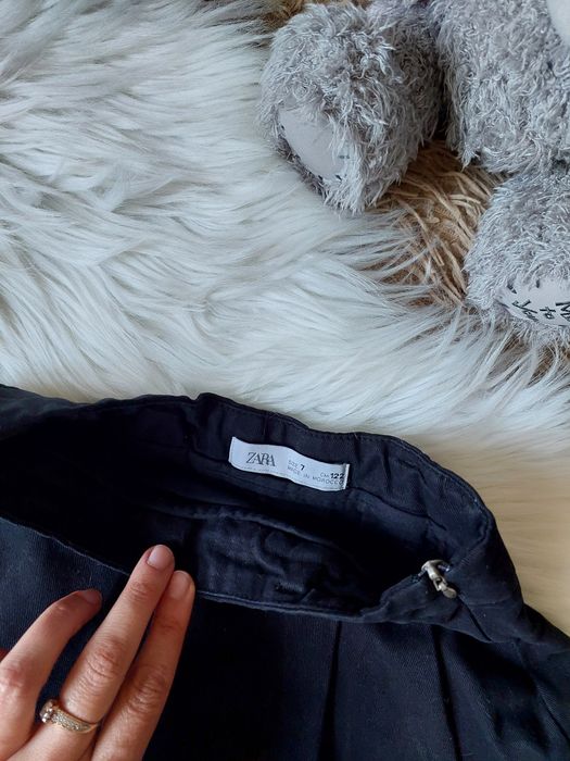 Дитяча чорна спідниця Zara. 122р