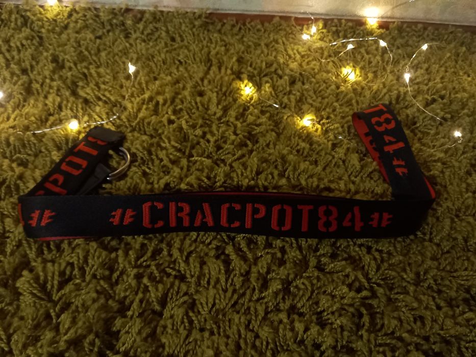 Чорно-червоний ремінь
