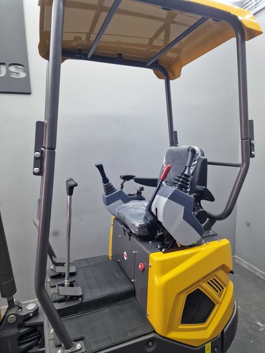 NOWA Mini Koparka Berger Kraus BK1250JS JOYSTICK skrętne ramie