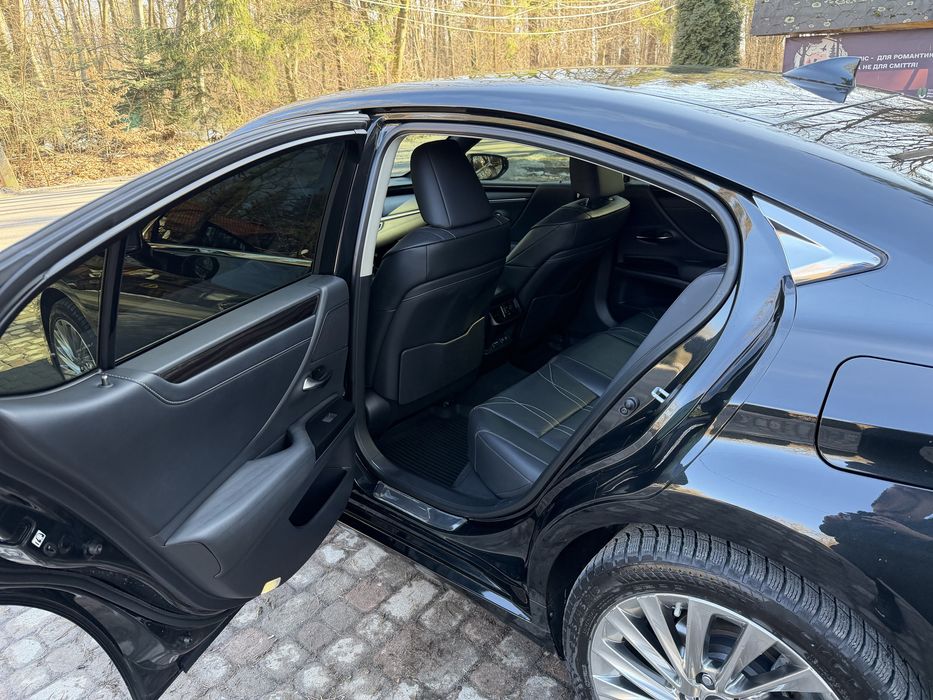 Lexus es 350, офіційна, сервісна історія, багато додаткових вкладень