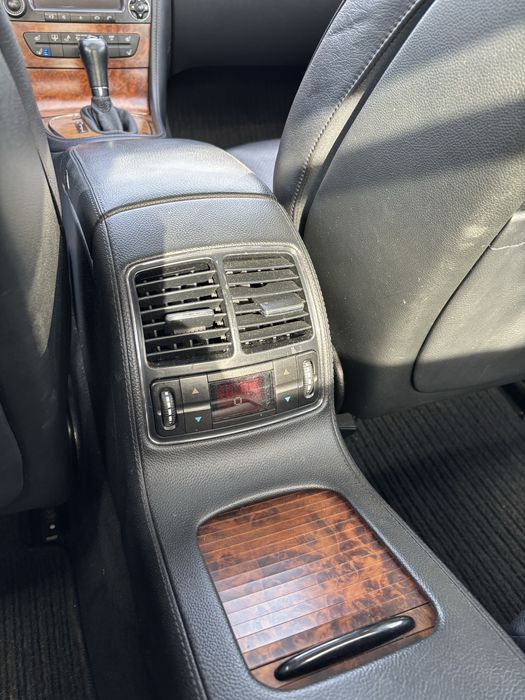 Mercedes-Benz CLS 320 CDI (w219) V6   IUC Antigo