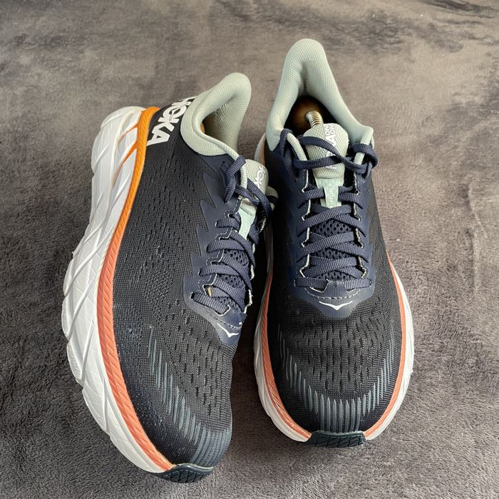 Чоловічі кросівки Hoka clifton 7. P. 40.