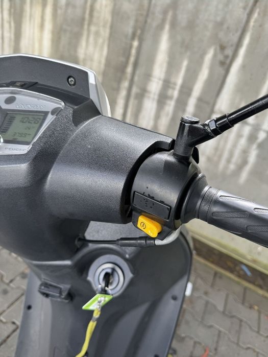 Pegout vivacity 50cc 
Você precisa de um virabrequim.