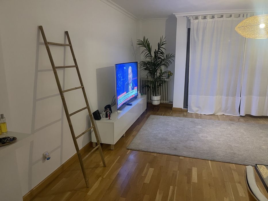 Vendo Movel Besta IKEA Lacado Branco 3 modulos