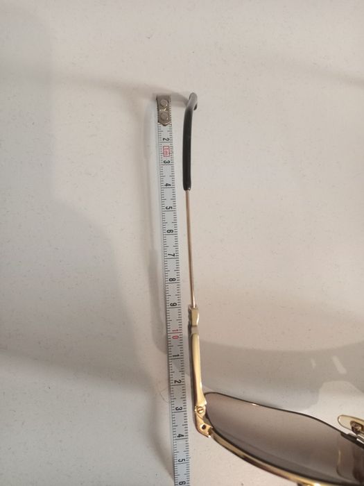 Продаю фирменные солнцезащитные очки Каррера !