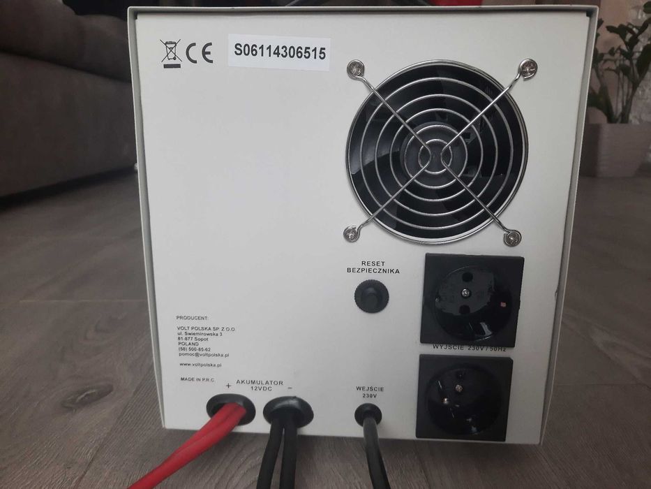 Інвертор Volt Polska SinusPro-2000E (1250/2000W)